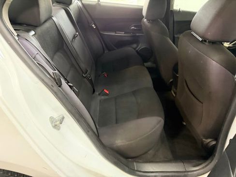 Used 2014 Chevrolet Cruze LT image 36