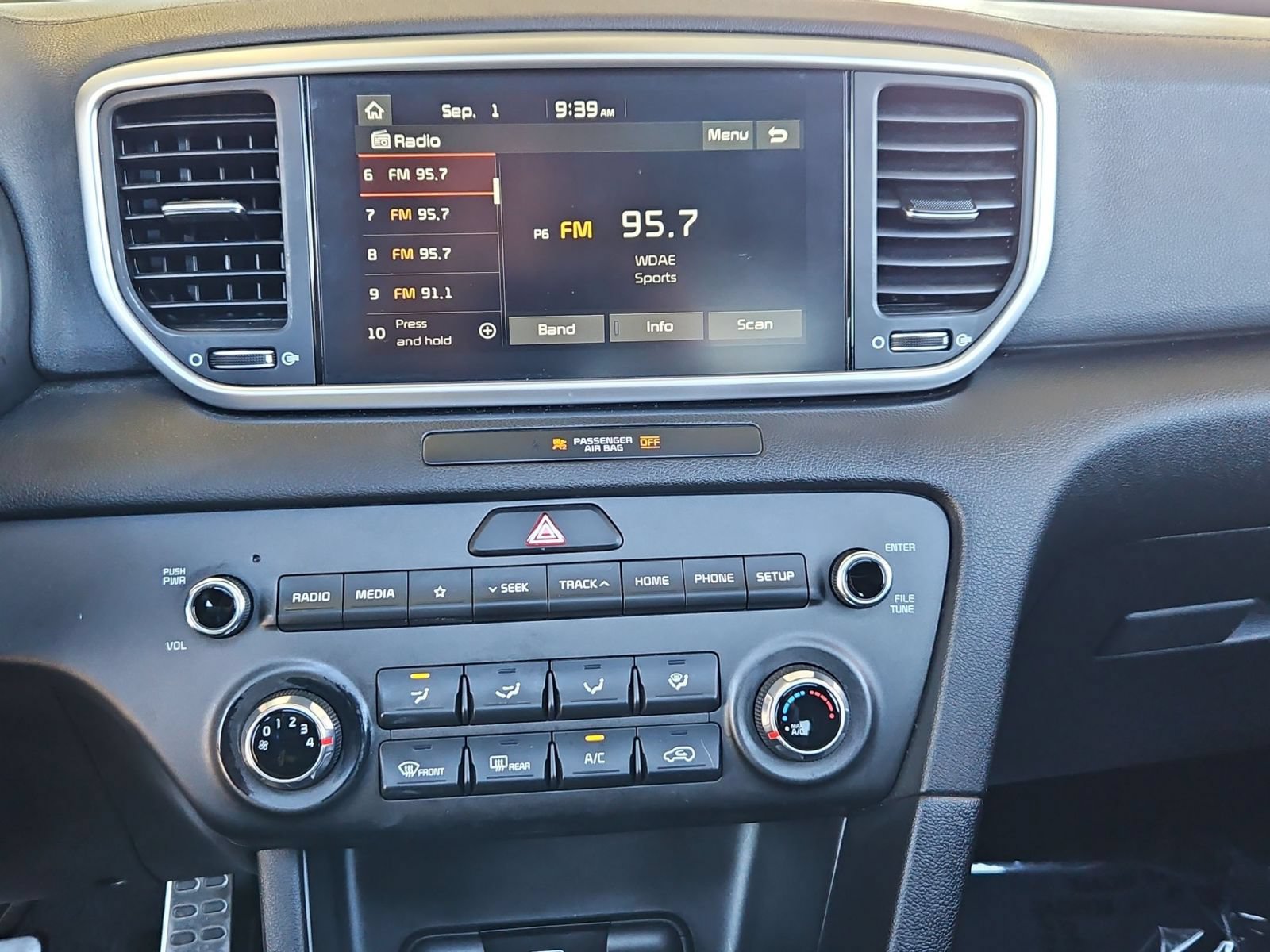 Used 2022 Kia Sportage Nightfall Edition FWD image 17