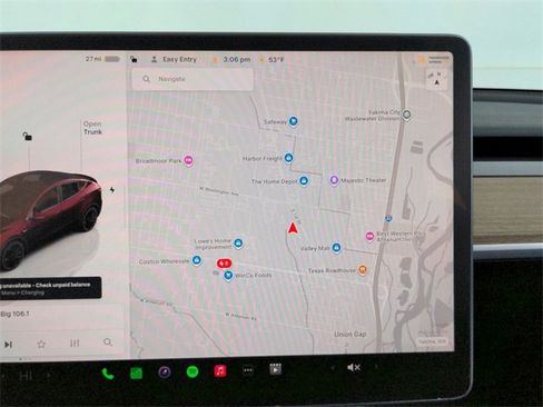 Used 2023 Tesla Model Y Performance image 31