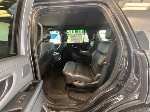 New 2027 Ford Expedition Platinum w/ Stealth Appearance Package AWD/4WD image 17
