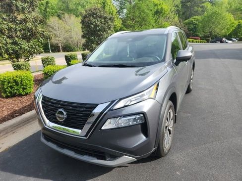 Used 2023 Nissan Rogue SV w/ SV Premium B Package image 7