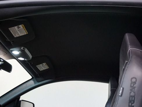 Used 2005 Ford Mustang GT RWD image 45