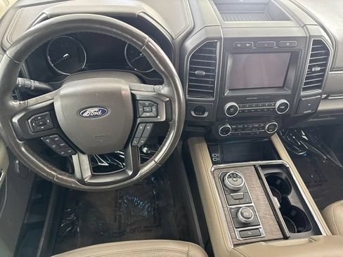Used 2018 Ford Expedition Limited AWD/4WD image 24