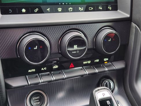 Used 2022 Jaguar F-TYPE R-Dynamic image 18