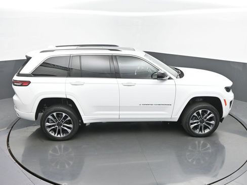Used 2022 Jeep Grand Cherokee Overland image 48