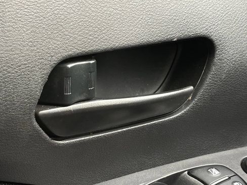 Used 2024 Nissan Kicks S FWD image 13
