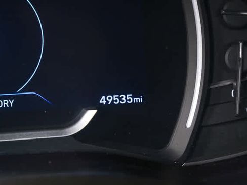 Used 2019 Hyundai Santa Fe SEL image 11