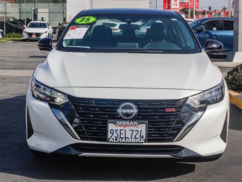 Certified 2025 Nissan Sentra SR w/ SR Premium Package image 3