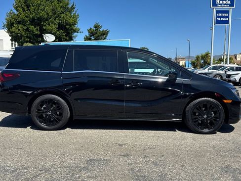 Certified 2025 Honda Odyssey Sport-L image 3