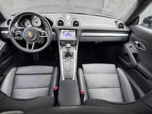 Certified 2025 Porsche 718 Cayman image 12