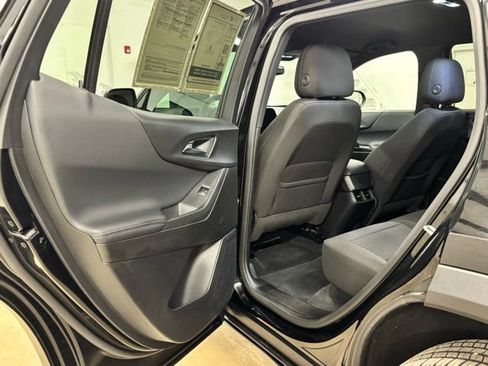 Used 2026 Chevrolet Equinox LT AWD/4WD image 18