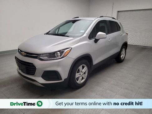 Used 2022 Chevrolet Trax LT FWD image 1