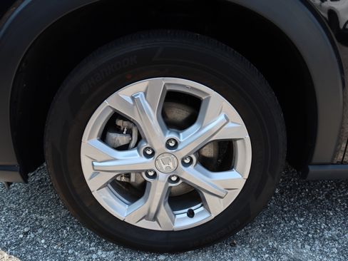 Used 2024 Honda HR-V LX image 11