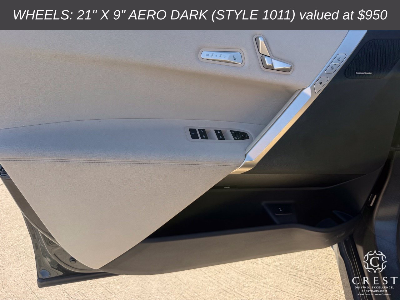 Used 2022 BMW iX xDrive50 w/ Premium Package AWD/4WD image 4