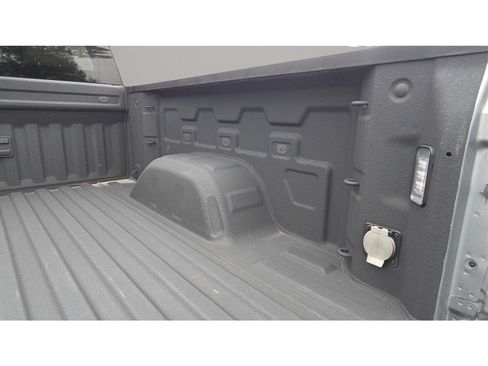 Used 2023 GMC Sierra 1500 SLE image 20