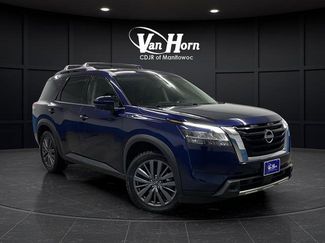 Used 2023 Nissan Pathfinder SL w/ SL Premium Package video 1