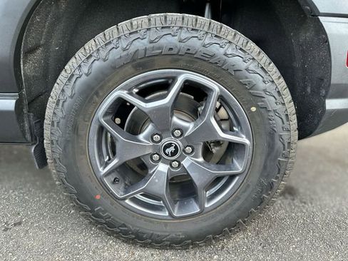 Used 2023 Ford Bronco Sport Badlands image 10