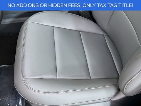 New 2025 Ford Explorer Active w/ Active Comfort Package image 19