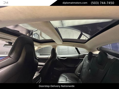 Used 2014 Tesla Model S image 23