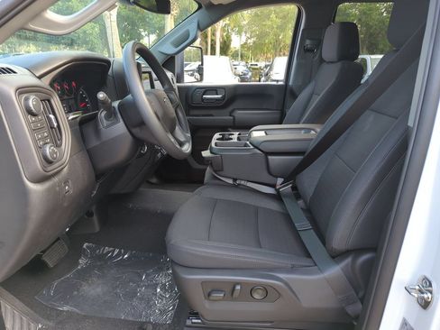Used 2026 Chevrolet Silverado 2500 Custom w/ Custom Value Package AWD/4WD image 17