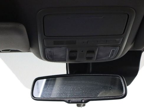 Used 2017 Honda Pilot Touring image 24