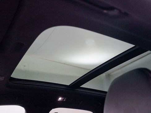 Used 2020 Volvo XC60 T8 Inscription w/ Protection Package Premier image 31