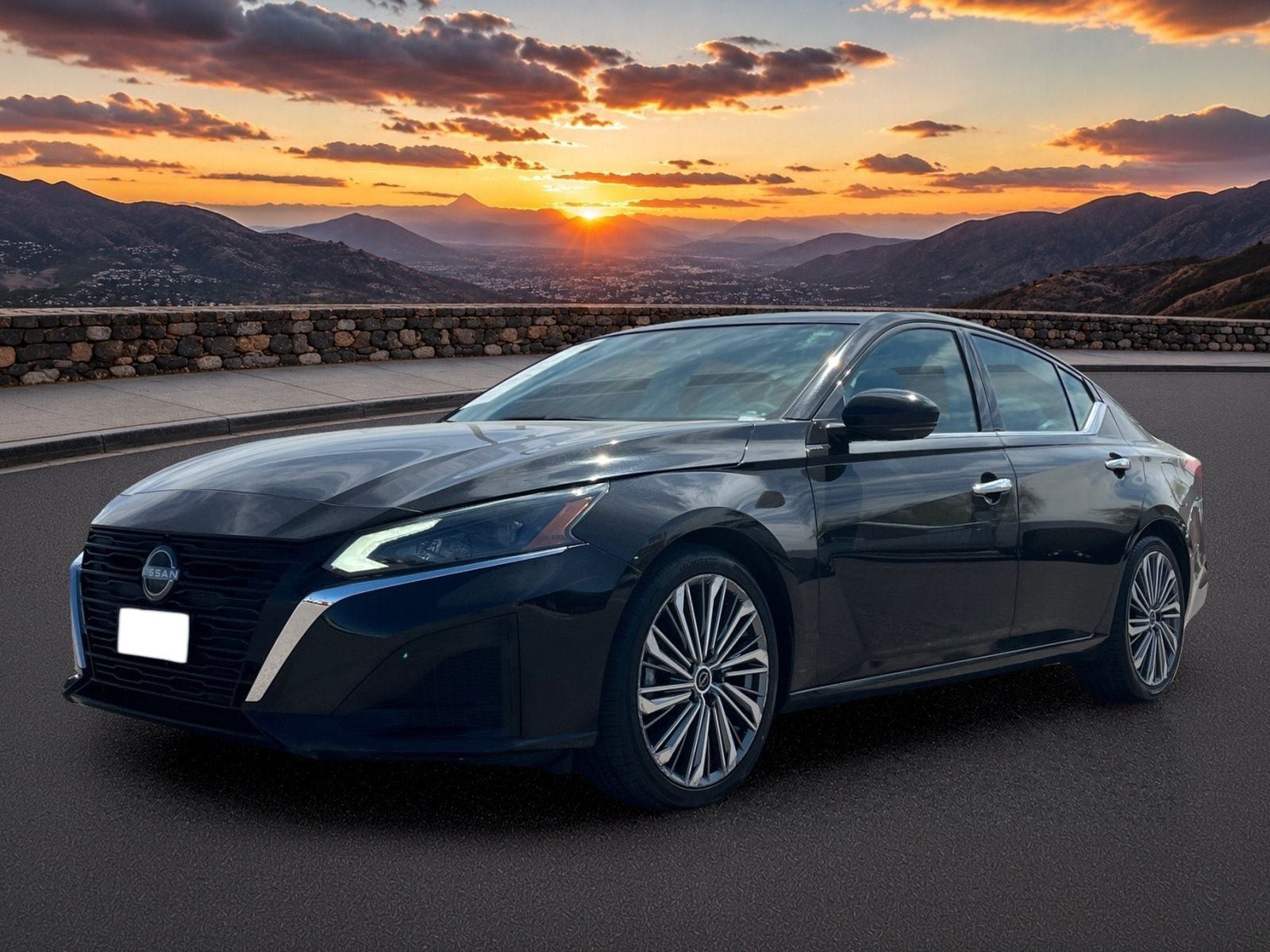 Used 2023 Nissan Altima 2.5 SL FWD image 2