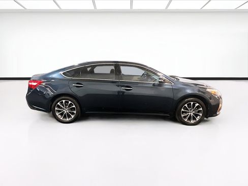 Used 2018 Toyota Avalon XLE w/ Carpet Mat Package FWD image 21