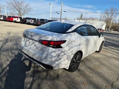 New 2025 Nissan Versa SV w/ Trunk Package image 9