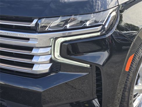 Used 2024 Chevrolet Tahoe High Country AWD/4WD image 10