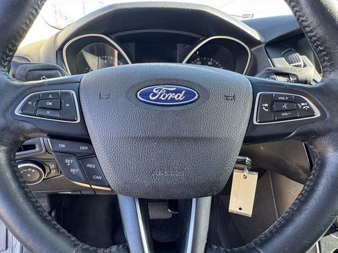 Used 2018 Ford Focus SEL w/ Cold Weather Package image 7