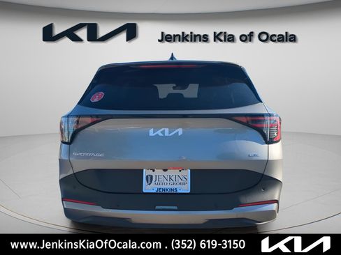 New 2026 Kia Sportage LX image 4