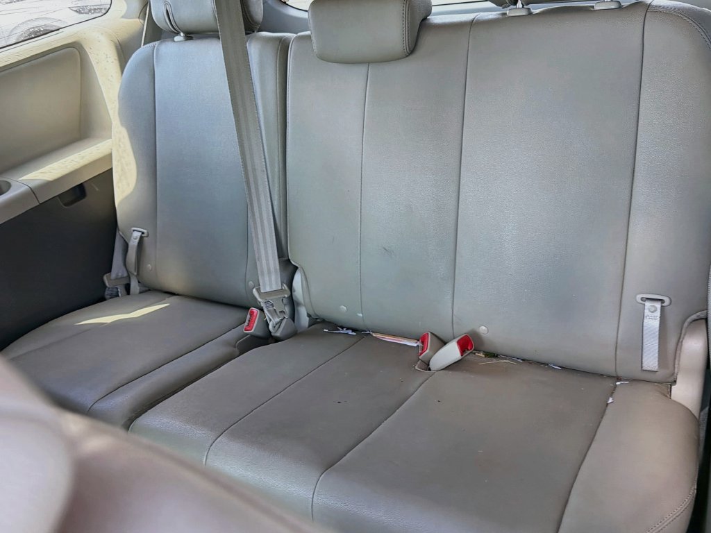 Used 2016 Toyota Sienna XLE FWD image 24