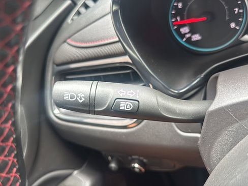 Used 2024 Chevrolet Equinox RS AWD/4WD image 32
