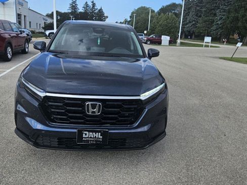 Used 2024 Honda CR-V EX image 2
