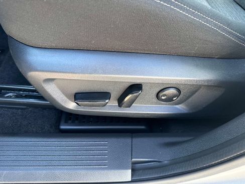 Used 2022 Nissan Rogue SV AWD/4WD image 18