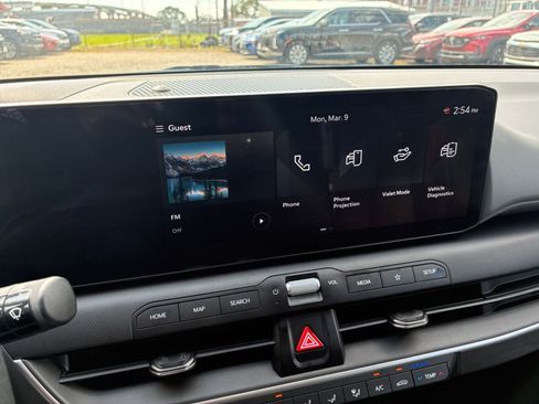 Used 2025 Kia K4 LXS image 16