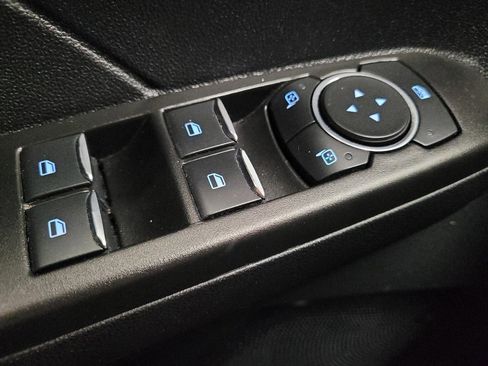 Used 2021 Ford Escape SE image 27