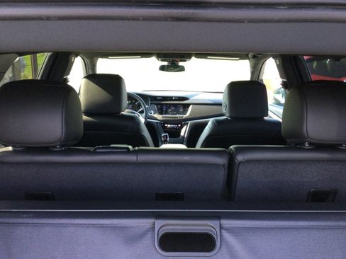 Used 2025 Cadillac XT5 Premium Luxury AWD/4WD image 11