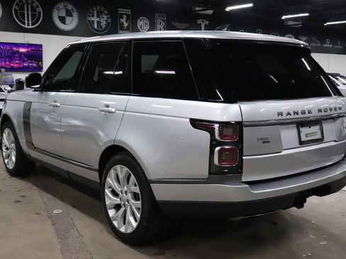 Used 2020 Land Rover Range Rover HSE image 3