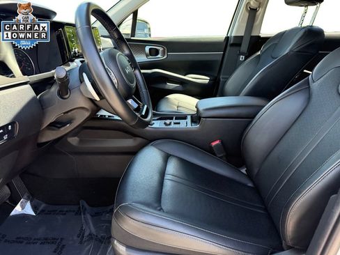 Certified 2023 Kia Sorento EX AWD/4WD image 9