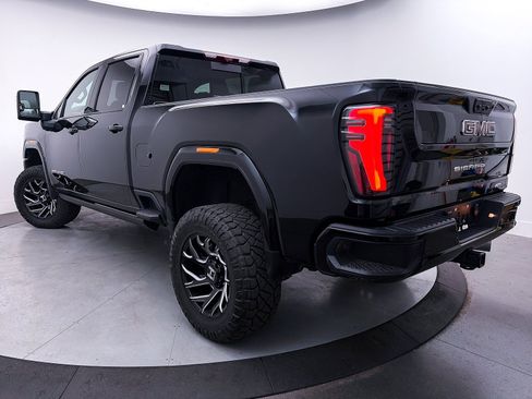 Used 2024 GMC Sierra 2500 AT4 w/ AT4 Premium Plus Package image 4