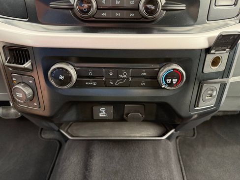 Used 2023 Ford F150 XLT AWD/4WD image 23