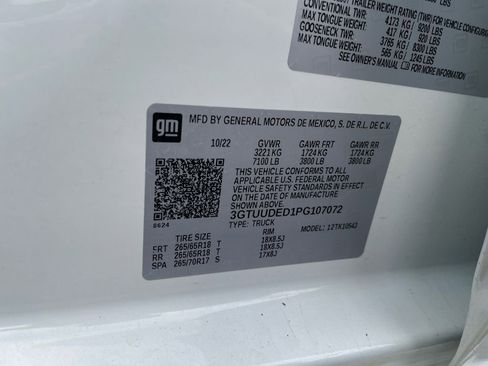 Used 2023 GMC Sierra 1500 SLT w/ SLT Convenience Package AWD/4WD image 29
