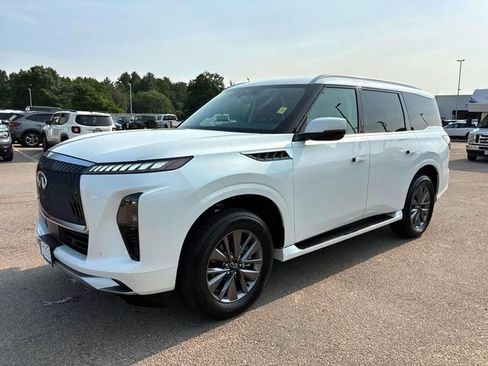 Used 2025 INFINITI QX80 Pure AWD/4WD image 6