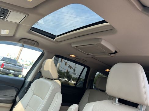 Used 2019 Honda Pilot Elite image 24
