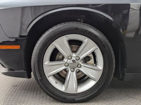 Used 2023 Dodge Challenger SXT image 23