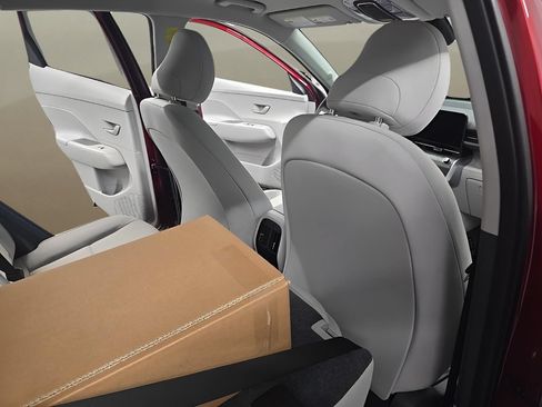 New 2026 Hyundai Kona SEL Sport AWD/4WD image 17