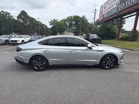 Certified 2025 Hyundai Sonata SEL FWD image 4