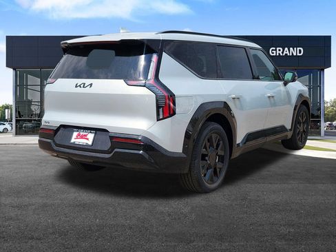 New 2026 Kia EV9 Land w/ Nightfall Edition Package AWD/4WD image 5